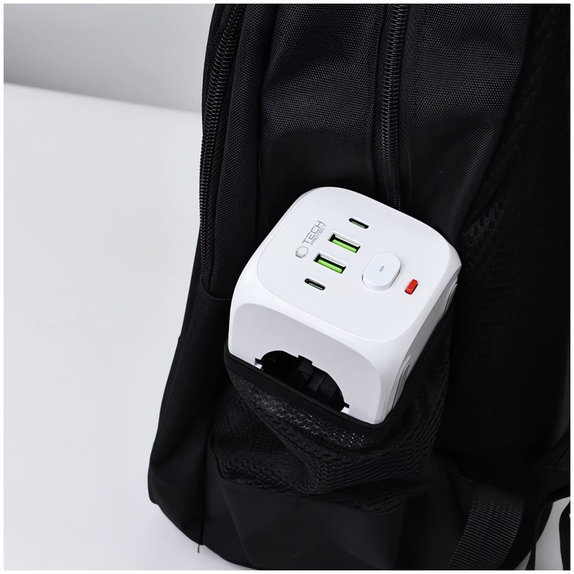 Φορτιστής δικτύου PCL3X4 Power Socket 2 USB & 2 USB-C & 3 Socket, λευκή, Tech-Protect
