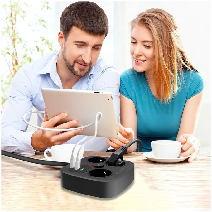 Φορτιστής δικτύου PCS3X4 Power Strip 2 USB & 2 USB-C & 3 Socket 200cm, μαύρη, Tech-Protect